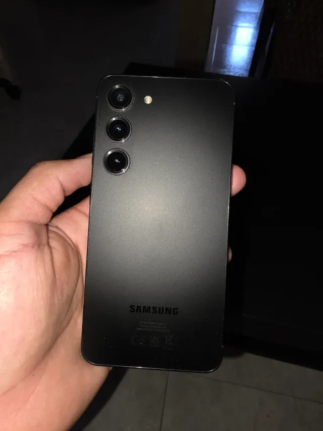 Samsung S23 Negro