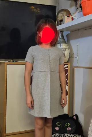 Cazadora negra y gris