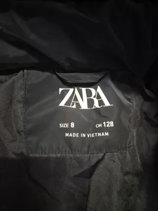 Cazadora negra y gris