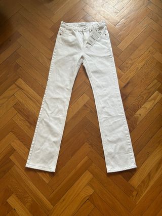 Jeans Stradivarius blancos talla 34