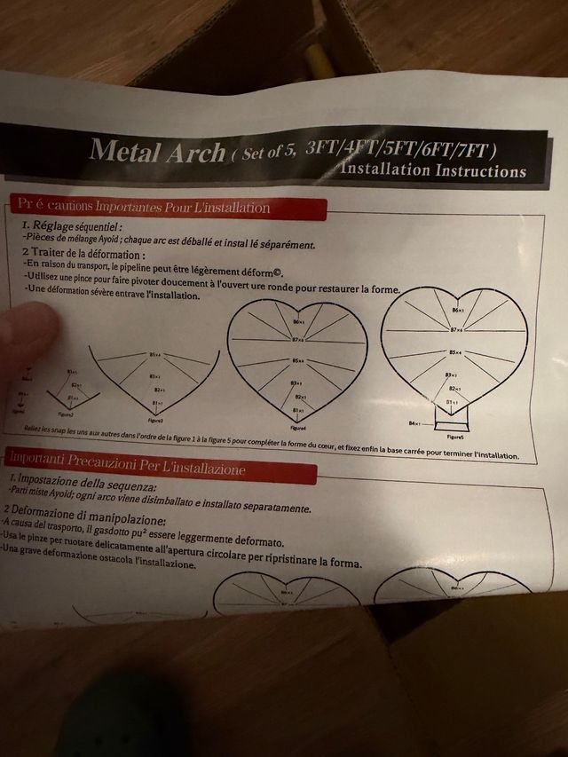 Arco Corazón Dorado Boda Decoración