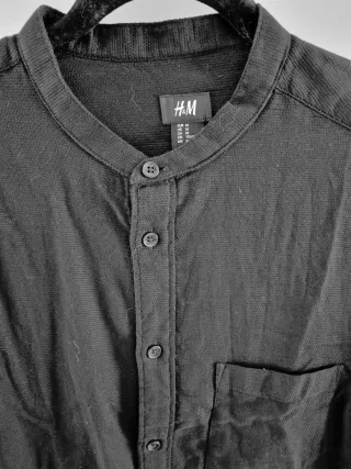 Camisa cuello mao H&M negra talla M