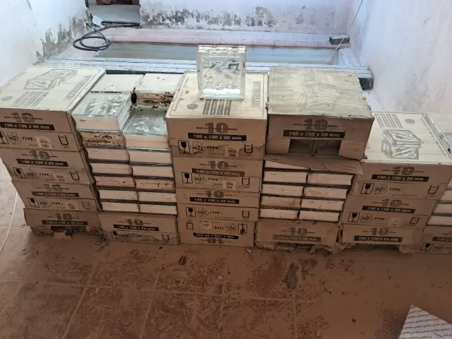 Cajas de baldosas 190x190x80mm