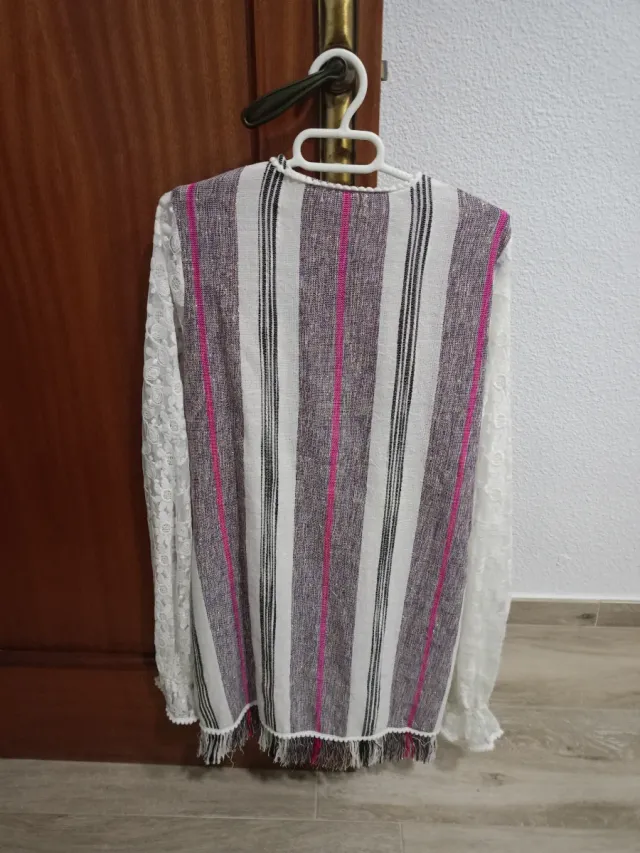 Blusa de mujer con rayas multicolor Cada una a 3