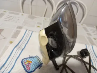 Plancha Toelle Vintage. Funcionando.