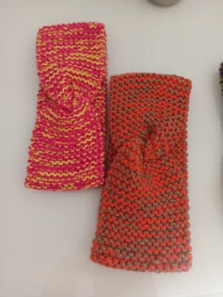 Diademas de lana tejidas a mano