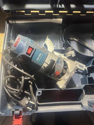 Fresadora Bosch GKF 600 Profesional