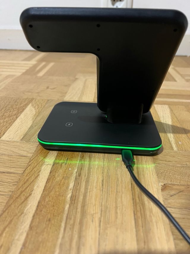 ICON Caricatore 3 in 1: Telefono, Cuffie, Orologio