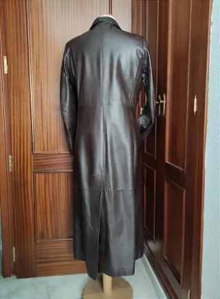 Abrigo largo de piel ovina