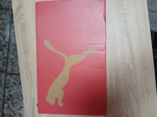 Zapatillas Puma Negras y Marrones