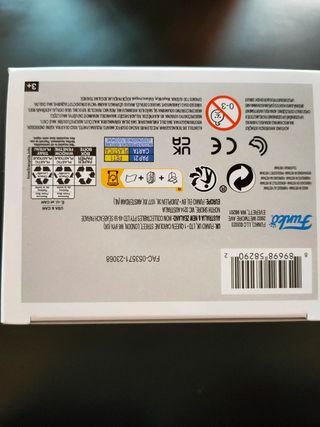 Funko Pop Luke Skywalker con Grogu y Pin Star Wars