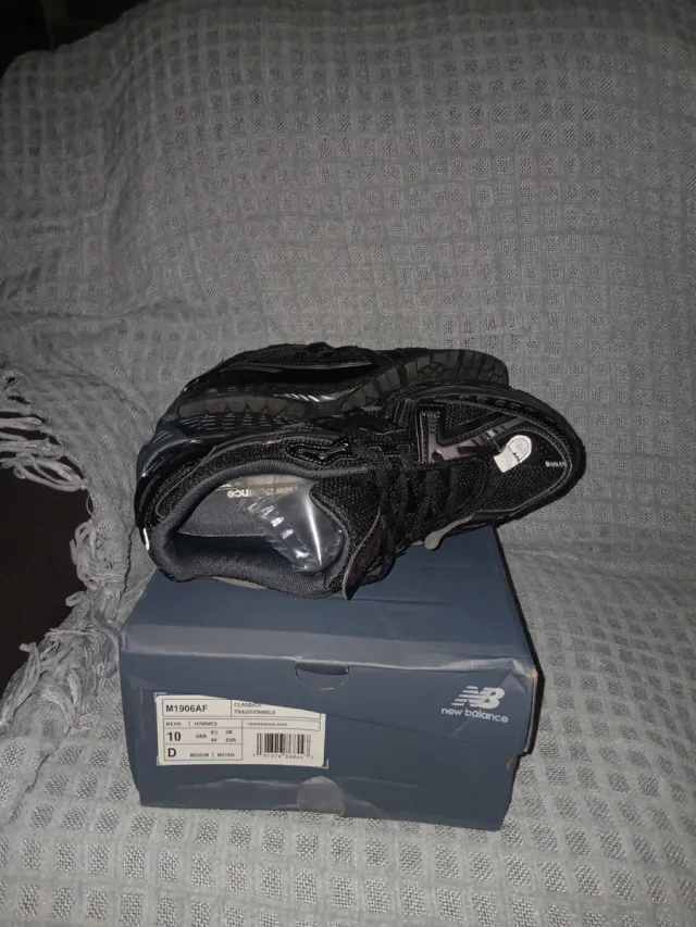 Zapatillas New Balance 1906R Negras/Grises