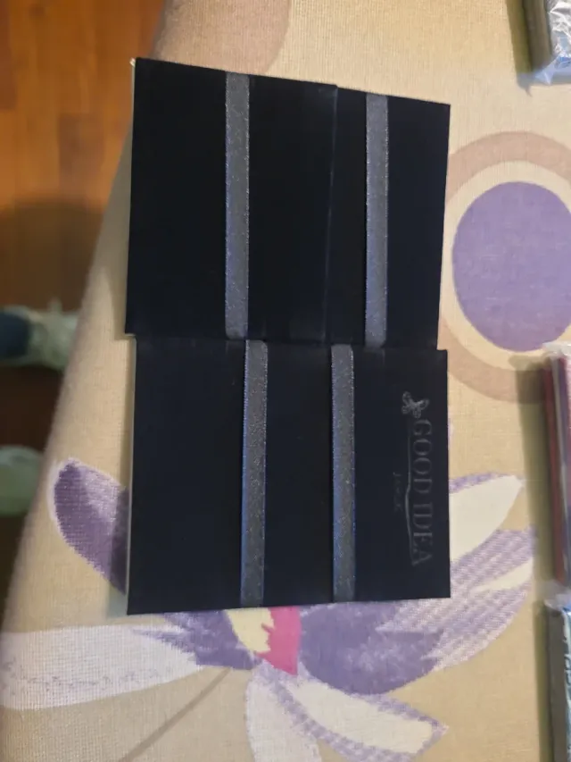 Portafoglio porta carte e banconote