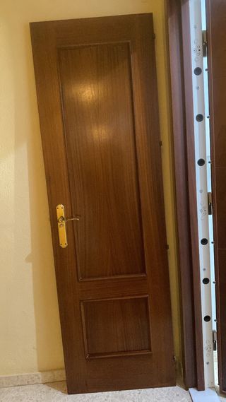 Puerta de madera para casa