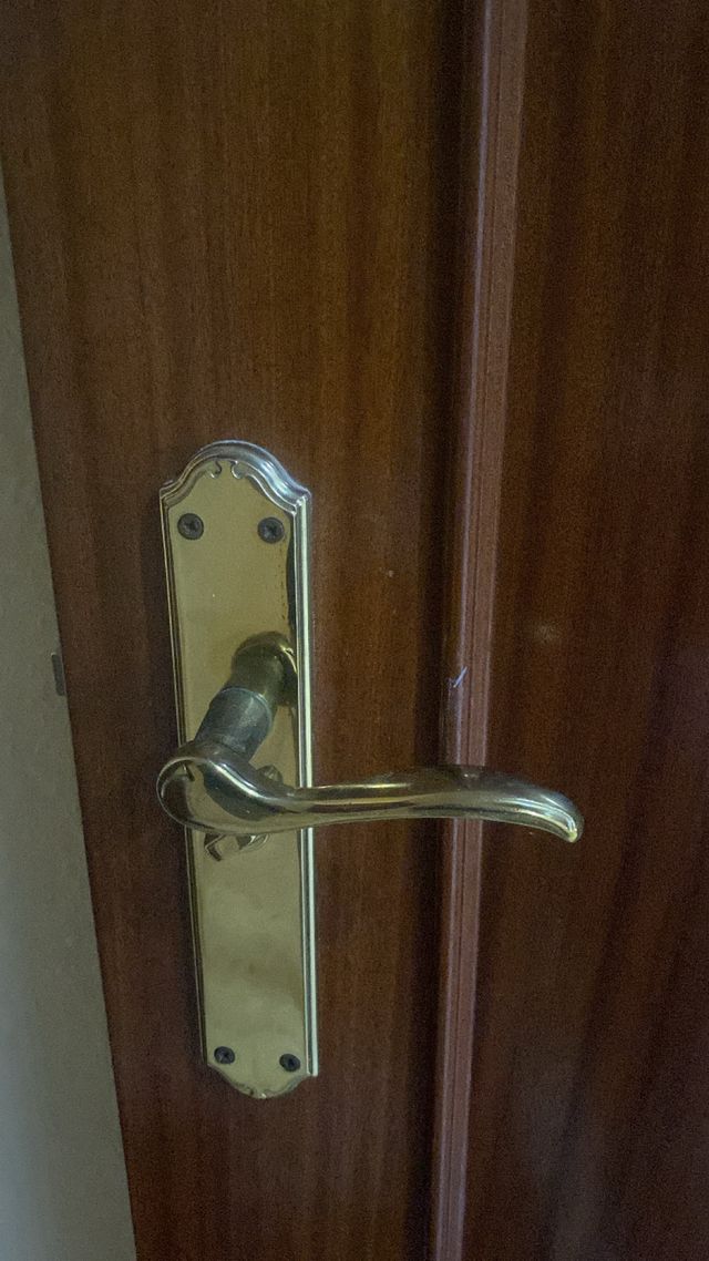 Puerta de madera para casa