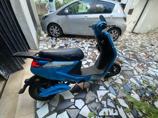 Mota elétrica VOLTRISH MX1 azul