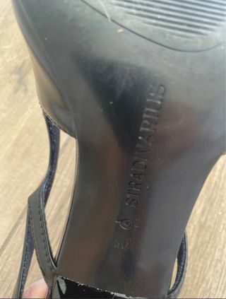 Zapatos de tacón negros