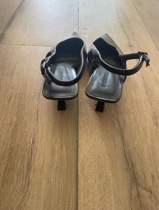 Zapatos de tacón negros