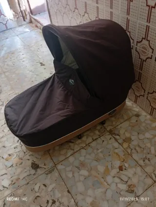 Carro de bebé con capazo