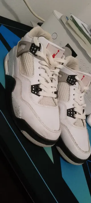 Zapatillas Air Jordan 4 Blancas nombre de pie 40