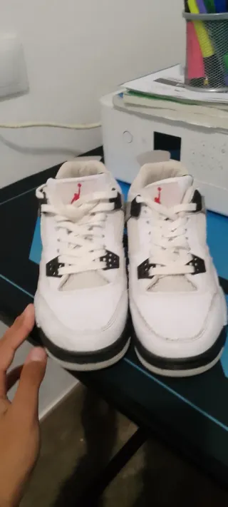 Zapatillas Air Jordan 4 Blancas nombre de pie 40