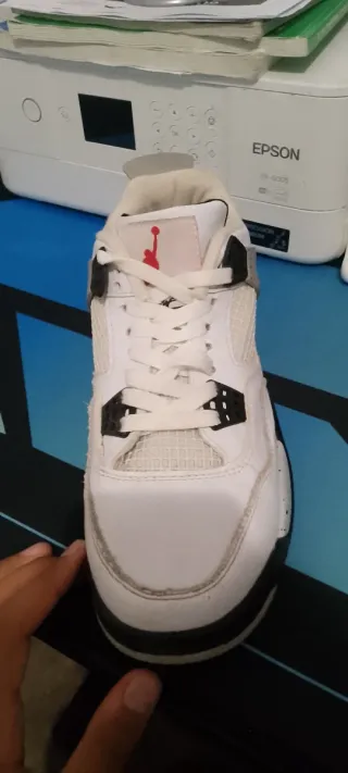 Zapatillas Air Jordan 4 Blancas nombre de pie 40