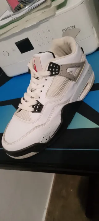 Zapatillas Air Jordan 4 Blancas nombre de pie 40