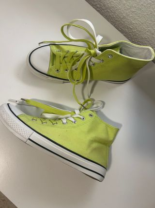 Zapatillas botín verde lima