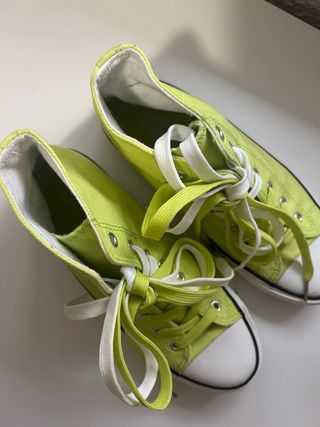 Zapatillas botín verde lima