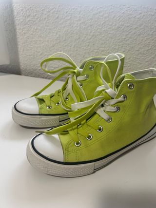 Zapatillas botín verde lima