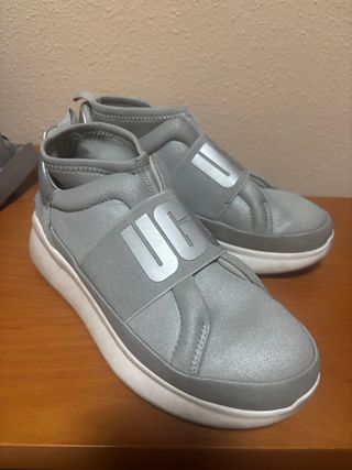 UGG Bambas Impermeables Grises  ORIGINALES UGG