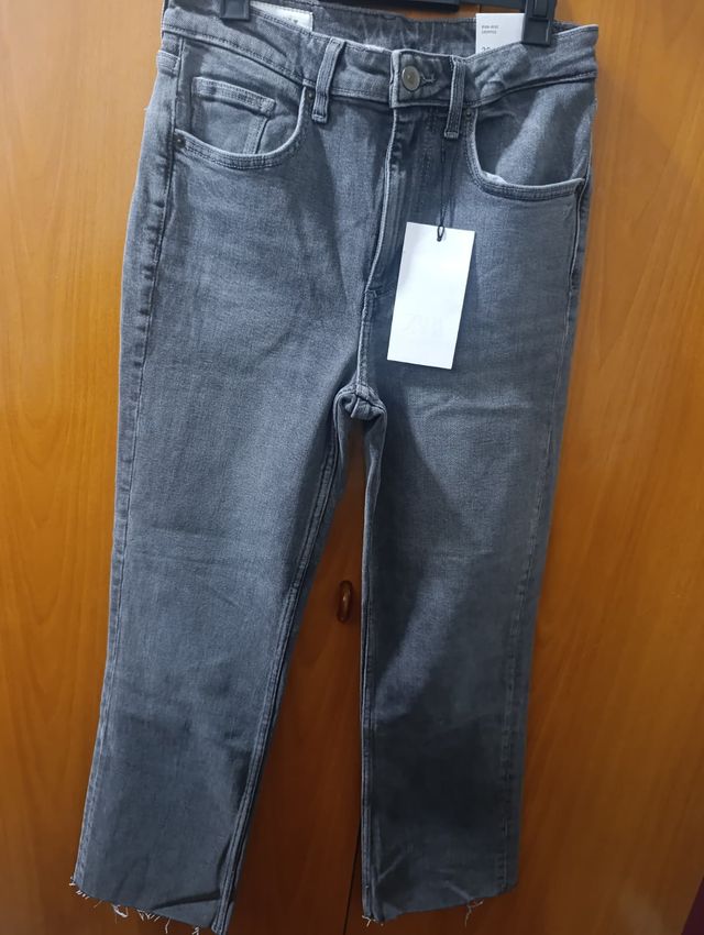 Pantalones vaqueros grises mujer