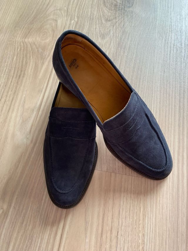 Zapatos mocasin piel azul marino chico Mango T44