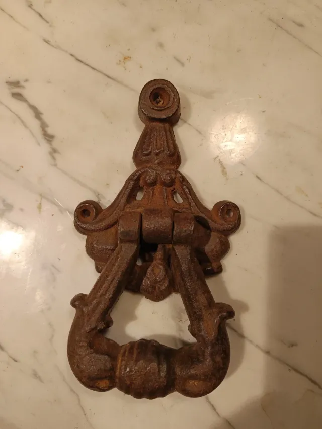 Antica campanella in ferro del XIX secolo