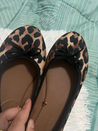 Zapatos planos leopardo mujer