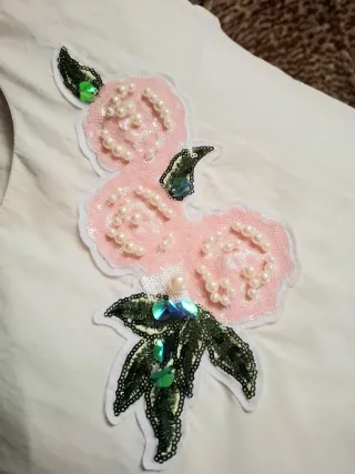 Top Voyelles bianco con fiori rosa tg. S