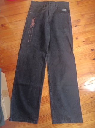 Pantalón reciclaje ancho