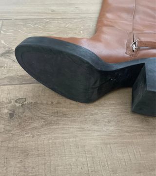 Botas de cuero marrones altas