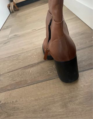 Botas de cuero marrones altas