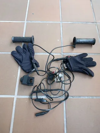 Puños calefactables moto con guantes
