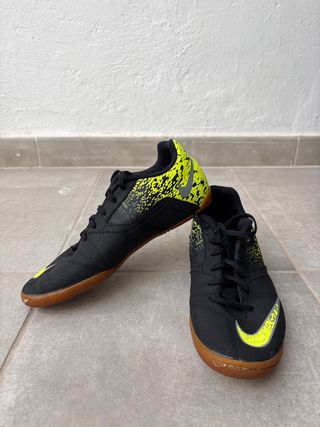 Botas Fútbol Sala Nike Talla 41 Negras/Amarillas