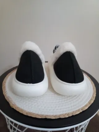 Sabot ShopArt UGG neri bianchi