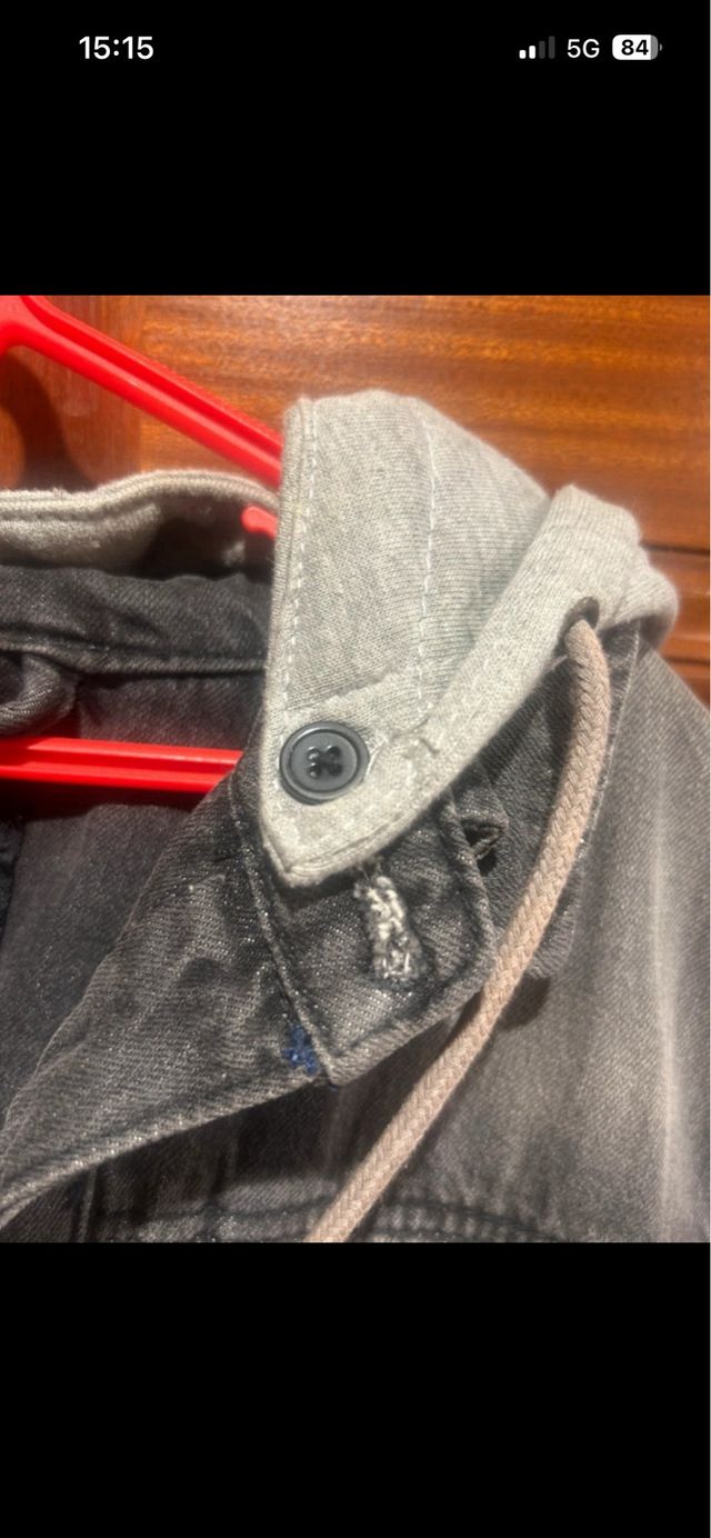 Chaqueta vaquera con capucha