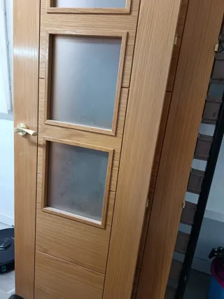 3 Hojas de puerta de madera maciza con 3 cristales