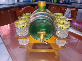 Barilotto in vetro con 6 bicchieri