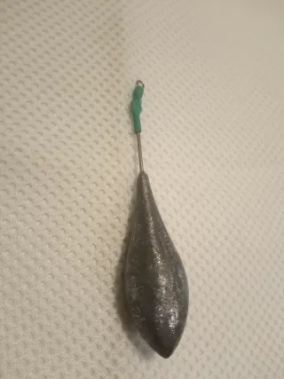 10 Plomos de pesca en forma de lágrima