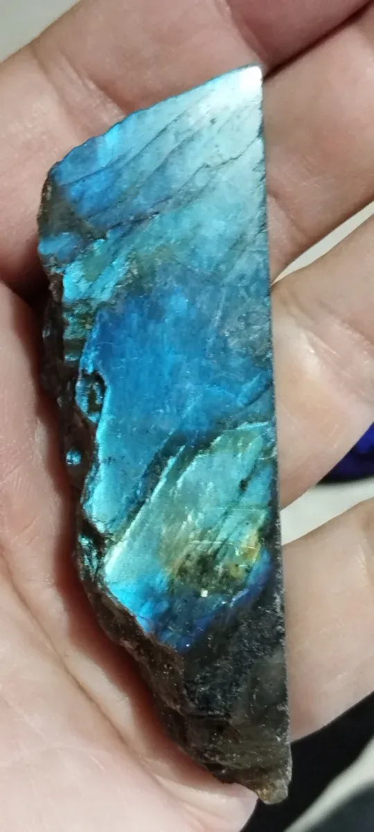 Labradorita Natural.