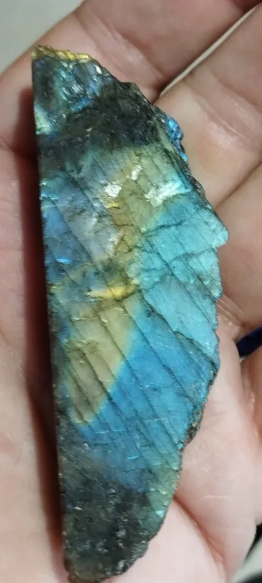 Labradorita Natural.