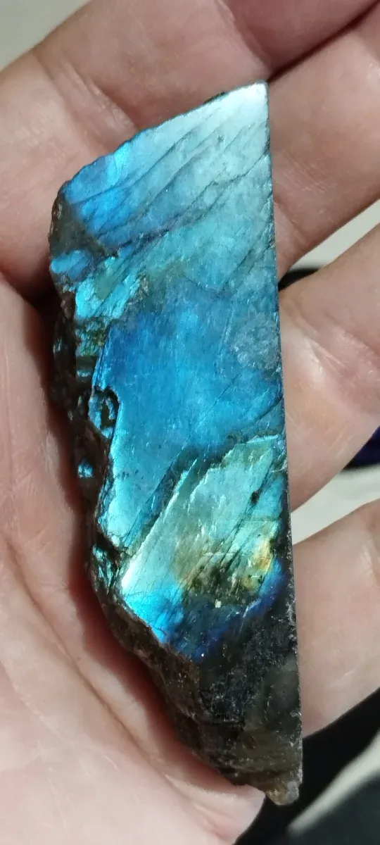 Labradorita Natural.