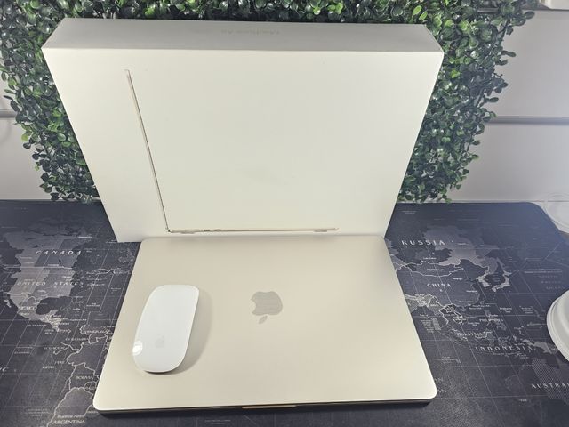MacBook Air 15" M2 256GB a2941 como nuevo